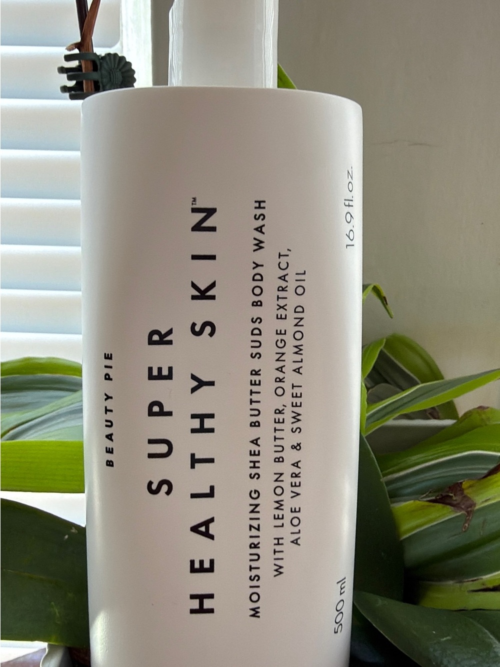 Super Healthy Skin Moisturizing Body Wash - White